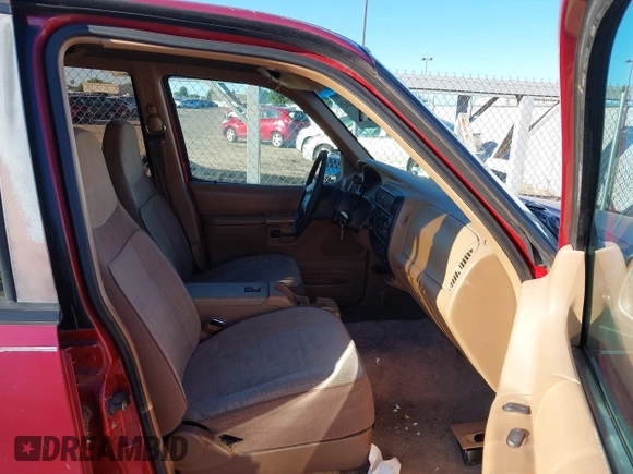 1995 Ford Explorer Eddie Bauer with VIN 1FMDU34X9SZA90659, listed as a IAAI auction lot 42638447 with 239,545 mi miles and . Bid and sale history available at DreamBid. Image 5.