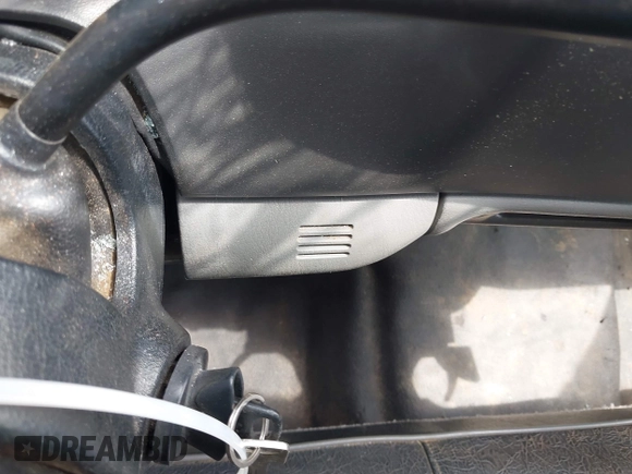 2004 Ford F-250 XL with VIN 1FTNF20LX4EC78522, listed as a IAAI auction lot 42305400 with 159,721 mi miles and . Bid and sale history available at DreamBid. Image 11.