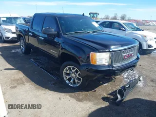 2008 GMC Sierra Denali z VIN 2GTEC638681213570, wystawiony jako IAAI lot #41702663 z przebiegiem 200 215 mil mil oraz . Historia ofert i sprzedaży dostępna na DreamBid. Obrazek 1.