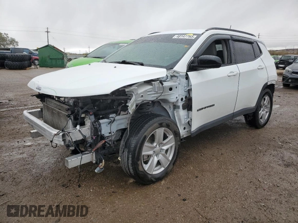 2022 Jeep Compass Latitude with VIN 3C4NJCBB4NT198580, listed as a Copart auction lot 48147765 with 81,562 mi miles and Salvage title. Bid and sale history available at DreamBid. Image 1.