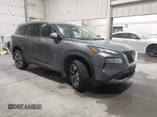2021 Nissan Rogue SV z VIN 5N1AT3BB1MC818056, wystawiony jako IAAI lot #41486054 z przebiegiem 70 483 mil mil oraz . Historia ofert i sprzedaży dostępna na DreamBid. Obrazek 1.