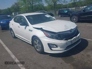 2014 Kia Optima LX z VIN KNAGM4AD8E5076052, wystawiony jako IAAI lot #42170715 z przebiegiem 111 448 mil mil oraz . Historia ofert i sprzedaży dostępna na DreamBid. Obrazek 1.