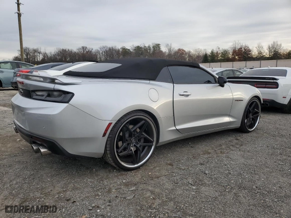 2017 Chevrolet Camaro 2SS with VIN 1G1FH3D79H0213349, listed as a Copart auction lot 83073854 with 35,276 mi miles and Salvage Title. Bid and sale history available at carsss.com. Image 3.
