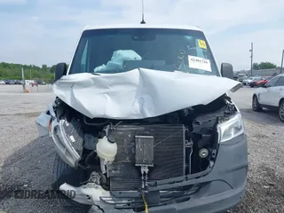 2022 Mercedes-Benz Sprinter Cargo с VIN W1Y70BGY9NT088053, выставлен на аукционе IAAI как лот 42481749 с пробегом Не указан миль и . История ставок и продаж доступна на DreamBid. Изображение 12.