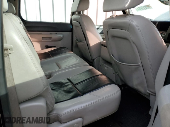 2007 Chevrolet Silverado 1500 1LT with VIN 3GCEC13J07G523824, listed as a Copart auction lot 85211794 with 304,461 mi miles and Salvage Title. Bid and sale history available at DreamBid. Image 10.