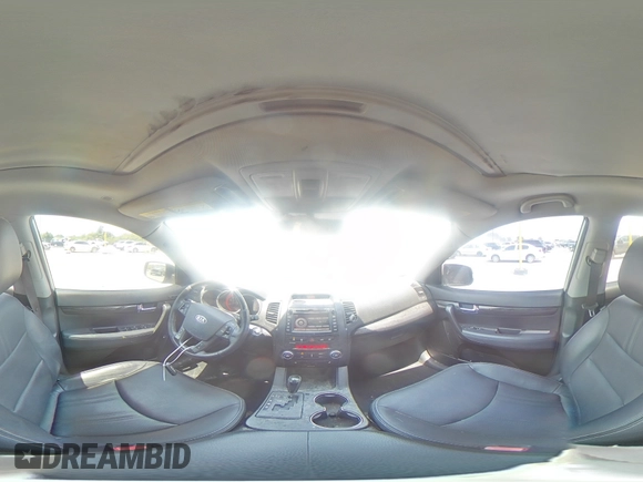 2013 Kia Sorento SX with VIN 5XYKWDA29DG374489, listed as a Copart auction lot 61231695 with 162,579 mi miles and Non repairable. Bid and sale history available at DreamBid. Image 15.