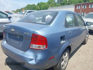 2006 Chevrolet Aveo LT z VIN KL1TG56636B557846, wystawiony jako IAAI lot #42398806 z przebiegiem 130 219 mil mil oraz . Historia ofert i sprzedaży dostępna na DreamBid. Obrazek 4.