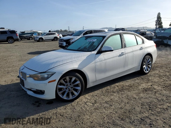 2012 BMW 3 Series 328i z VIN WBA3A5C51CF259481, wystawiony jako Copart lot #52381425 z przebiegiem 206 764 mil mil oraz Szkoda całkowita • Salvage title. Historia ofert i sprzedaży dostępna na DreamBid. Obrazek 1.