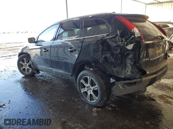 2013 Volvo XC60 T6 z VIN YV4902DZ5D2445725, wystawiony jako Copart lot #41886585 z przebiegiem 96 094 mil mil oraz Szkoda całkowita • Salvage title. Historia ofert i sprzedaży dostępna na DreamBid. Obrazek 2.
