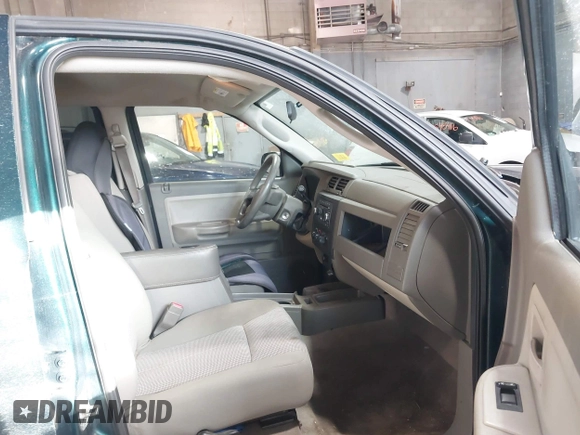 2011 Ram Dakota Bighorn/Lonestar with VIN 1D7RW3GP4BS636444, listed as a IAAI auction lot 41588605 with 119,173 mi miles. Bid and sale history available at carsss.com. Image 5.