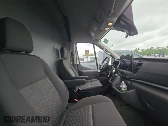 2023 Ford Transit Cargo с VIN 1FTBR2X82PKA60186, выставлен на аукционе IAAI как лот 42573161 с пробегом 47 202 миль миль и . История ставок и продаж доступна на DreamBid. Изображение 14.
