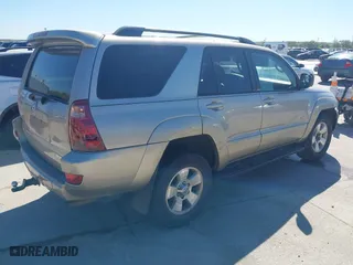 2004 Toyota 4Runner SR5 with VIN JTEZU14R540023561, listed as a IAAI auction lot 41862986 with 272,305 mi miles. Bid and sale history available at carsss.com. Image 4.