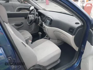 2009 Hyundai Accent Auto GLS with VIN KMHCN46C29U298298, listed as a IAAI auction lot 41568338 with 97,130 mi miles. Bid and sale history available at carsss.com. Image 5.