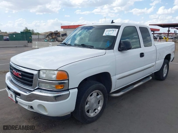 2006 GMC Sierra 1500 SLE1 with VIN 1GTEK19BX6Z180215, listed as a IAAI auction lot 41548959 with 394,076 mi miles. Bid and sale history available at carsss.com. Image 2.