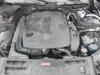 2013 Mercedes-Benz C 300 Sport z VIN WDDGF8AB0DR263382, wystawiony jako IAAI lot #42601043 z przebiegiem 106 154 mil mil oraz . Historia ofert i sprzedaży dostępna na DreamBid. Obrazek 10.