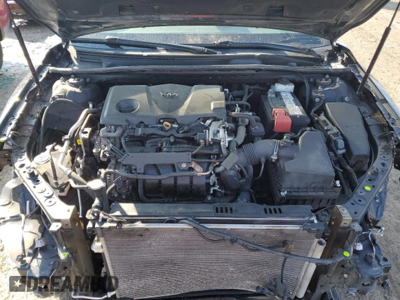 2020 Toyota Camry LE with VIN 4T1L11AK4LU509761, listed as a Copart auction lot 47563265 with 137,457 mi miles and Salvage Title. Bid and sale history available at carsss.com. Image 11.