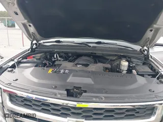 2019 Chevrolet Suburban LT with VIN 1GNSCHKC6KR372891, listed as a IAAI auction lot 41870878 with 92,161 mi miles. Bid and sale history available at carsss.com. Image 10.