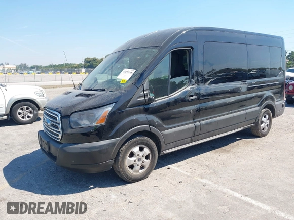 2019 Ford Transit Passenger XL z VIN 1FBAX2CG4KKA76658, wystawiony jako IAAI lot #41859748 z przebiegiem 155 033 mil mil oraz . Historia ofert i sprzedaży dostępna na DreamBid. Obrazek 2.