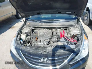 2013 Hyundai Sonata GLS z VIN 5NPEB4AC8DH553567, wystawiony jako IAAI lot #42370521 z przebiegiem 143 295 mil mil oraz . Historia ofert i sprzedaży dostępna na DreamBid. Obrazek 10.