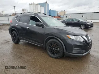 2017 Nissan Rogue SV z VIN 5N1AT2MT9HC879208, wystawiony jako Copart lot #50619795 z przebiegiem 110 991 mil mil oraz Szkoda całkowita • Salvage title. Historia ofert i sprzedaży dostępna na DreamBid. Obrazek 4.