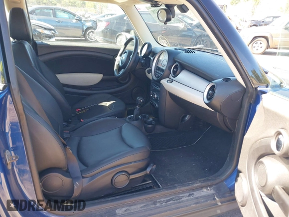 2012 MINI Hardtop with VIN WMWSU3C52CT542030, listed as a IAAI auction lot 41984428 with 123,953 mi miles and . Bid and sale history available at DreamBid. Image 5.