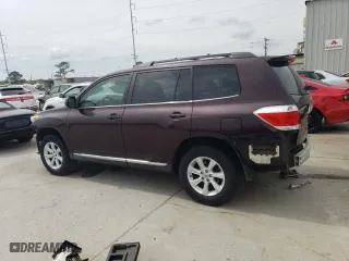 2013 Toyota Highlander with VIN 5TDZA3EH1DS035119, listed as a Copart auction lot 50990415 with 61,482 mi miles and Salvage Title. Bid and sale history available at carsss.com. Image 2.