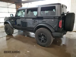 2024 Ford Bronco Wildtrak z VIN 1FMEE2BP1RLA76928, wystawiony jako Copart lot #46423395 z przebiegiem 4873 mil mil oraz Szkody całkowita. Historia ofert i sprzedaży dostępna na DreamBid. Obrazek 2.