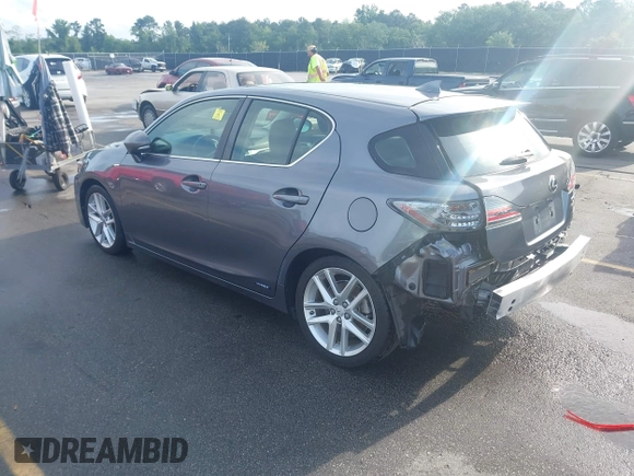 2014 Lexus CT 200h с VIN JTHKD5BH5E2179191, выставлен на аукционе IAAI как лот 42205261 с пробегом 105 856 миль миль и . История ставок и продаж доступна на DreamBid. Изображение 3.