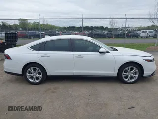 2024 Honda Accord LX z VIN 1HGCY1F20RA058803, wystawiony jako IAAI lot #42059758 z przebiegiem 13 071 mil mil oraz . Historia ofert i sprzedaży dostępna na DreamBid. Obrazek 13.