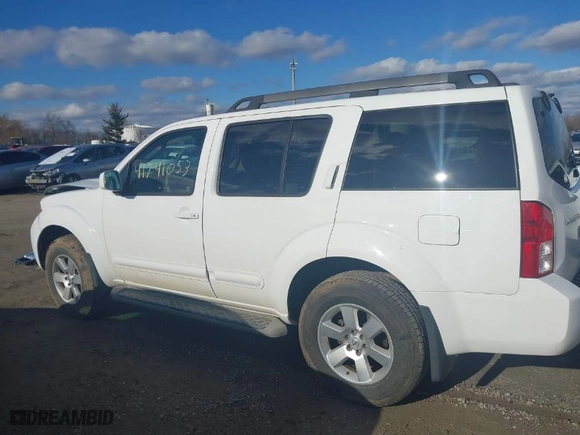 2012 Nissan Pathfinder SV with VIN 5N1AR1NB9CC619107, listed as a IAAI auction lot 41741053 with 141,952 mi miles. Bid and sale history available at carsss.com. Image 15.