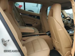 2012 Porsche Panamera z VIN WP0AA2A75CL014357, wystawiony jako Copart lot #59116595 z przebiegiem 119 256 mil mil oraz Szkoda całkowita • Salvage title. Historia ofert i sprzedaży dostępna na DreamBid. Obrazek 10.