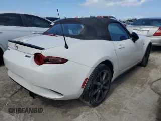 2017 Mazda MX-5 Miata Club z VIN JM1NDAC73H0124123, wystawiony jako Copart lot #76392804 z przebiegiem 19 535 mil mil oraz Nie do naprawy • Non repairable. Historia ofert i sprzedaży dostępna na DreamBid. Obrazek 3.
