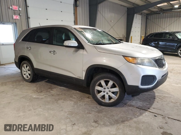 2011 Kia Sorento LX с VIN 5XYKTCA13BG009099, выставлен на аукционе Copart как лот 63863245 с пробегом 141 041 миль миль и Чистый • Clean title. История ставок и продаж доступна на DreamBid. Изображение 4.