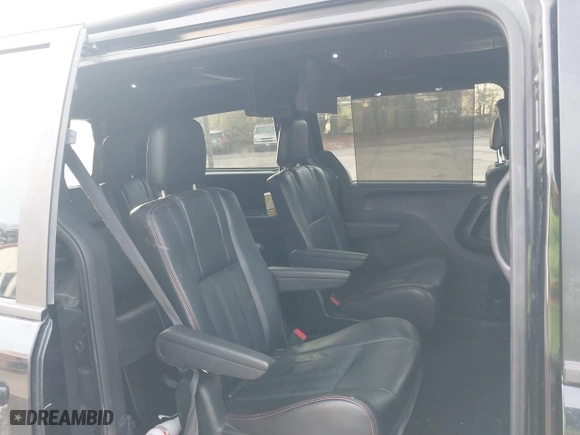 2018 Dodge Grand Caravan GT with VIN 2C4RDGEG3JR345119, listed as a IAAI auction lot 40976021 with 164,923 mi miles. Bid and sale history available at carsss.com. Image 8.