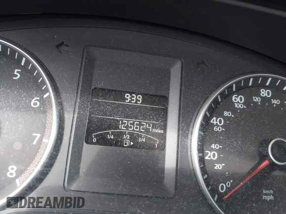 2013 Volkswagen Jetta Sedan SE with VIN 3VWDP7AJ3DM211027, listed as a IAAI auction lot 41849198 with 125,624 mi miles. Bid and sale history available at carsss.com. Image 15.