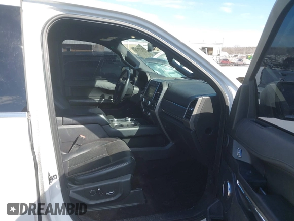 2018 Ford Expedition Max XLT with VIN 1FMJK1JT8JEA40906, listed as a IAAI auction lot 41657433 with 151,364 mi miles and . Bid and sale history available at DreamBid. Image 5.