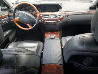 2012 Mercedes-Benz S 400 z VIN WDDNG9FB0CA420943, wystawiony jako Copart lot #56987055 z przebiegiem 119 125 mil mil oraz Czysty tytuł • Clean title. Historia ofert i sprzedaży dostępna na DreamBid. Obrazek 8.