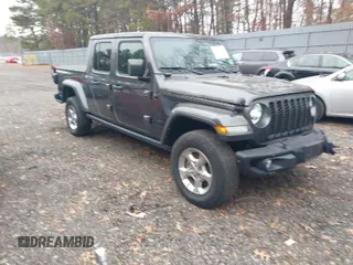 2021 Jeep Gladiator Willys with VIN 1C6HJTAG9ML596170, listed as a IAAI auction lot 41008458 with 46,828 mi miles. Bid and sale history available at carsss.com. Image 1.