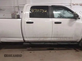 2015 Ram 2500 SLT z VIN 3C6TR5JT2FG645527, wystawiony jako IAAI lot #41711532 z przebiegiem 178 185 mil mil oraz . Historia ofert i sprzedaży dostępna na DreamBid. Obrazek 12.