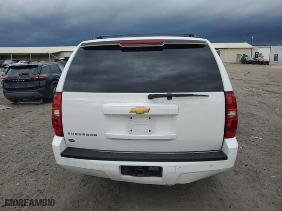 2013 Chevrolet Suburban LT with VIN 1GNSCJE02DR202622, listed as a Copart auction lot 87671395 with 159,146 mi miles and Salvage Title. Bid and sale history available at carsss.com. Image 6.