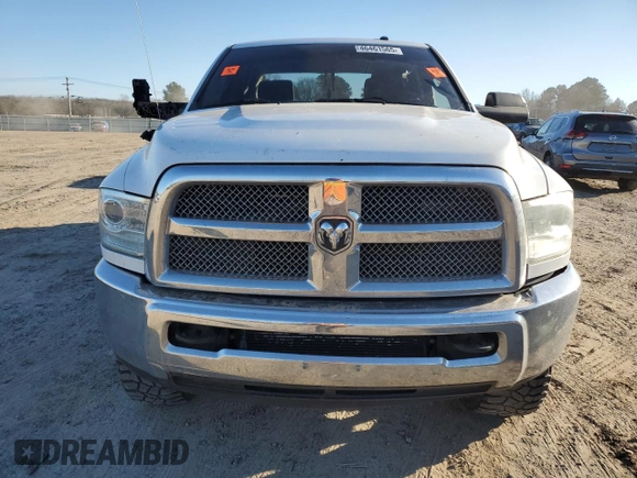 2015 Ram 2500 Tradesman z VIN 3C6UR5CL6FG503506, wystawiony jako Copart lot #46461565 z przebiegiem 236 529 mil mil oraz Czysty tytuł • Clean title. Historia ofert i sprzedaży dostępna na DreamBid. Obrazek 5.