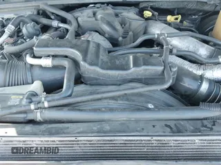 2011 Ford F-250 XL z VIN 1FT7W2BT6BEB07351, wystawiony jako IAAI lot #43065969 z przebiegiem 306 754 mil mil oraz . Historia ofert i sprzedaży dostępna na DreamBid. Obrazek 25.