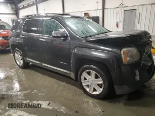 2011 GMC Terrain SLT-2 with VIN 2CTFLXE58B6238319, listed as a Copart auction lot 45166035 with 210,014 mi miles and Salvage Title. Bid and sale history available at carsss.com. Image 4.