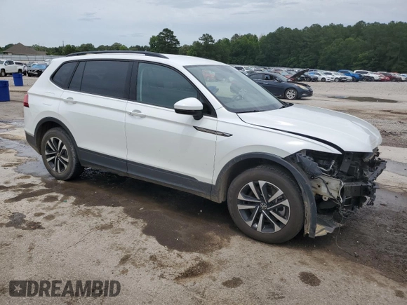 2023 Volkswagen Tiguan S z VIN 3VVRB7AX6PM088325, wystawiony jako Copart lot #61055065 z przebiegiem 27 297 mil mil oraz Szkoda całkowita • Salvage title. Historia ofert i sprzedaży dostępna na DreamBid. Obrazek 4.