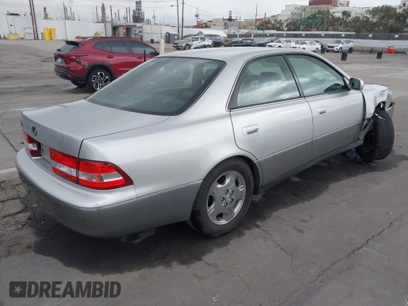 2000 Lexus ES 300 с VIN JT8BF28G7Y5093021, выставлен на аукционе IAAI как лот 42427386 с пробегом 134 897 миль миль и . История ставок и продаж доступна на DreamBid. Изображение 4.