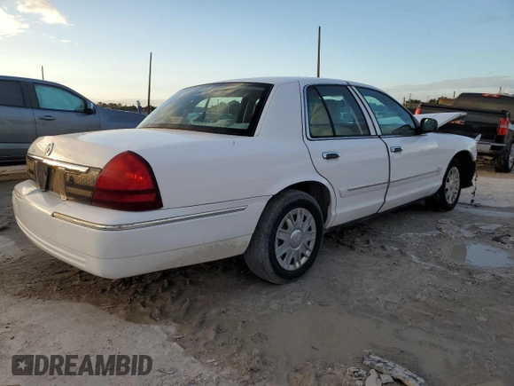 2006 Mercury Grand Marquis GS z VIN 2MEFM74V26X621309, wystawiony jako Copart lot #76454214 z przebiegiem 59 171 mil mil oraz Szkoda całkowita • Salvage title. Historia ofert i sprzedaży dostępna na DreamBid. Obrazek 3.