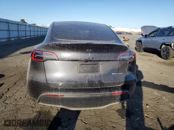 2024 Tesla Model Y Long Range с VIN 7SAYGDEE3RF008119, выставлен на аукционе Copart как лот 76385264 с пробегом 2 918 миль миль и Списание • Salvage title. История ставок и продаж доступна на DreamBid. Изображение 6.