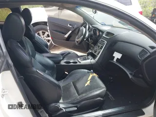 2010 Hyundai Genesis Coupe с VIN KMHHU6KH2AU038218, выставлен на аукционе IAAI как лот 42437658 с пробегом 172 440 миль миль и . История ставок и продаж доступна на DreamBid. Изображение 5.