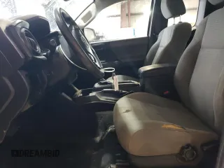 2018 Toyota Tacoma SR z VIN 5TFRX5GN7JX128181, wystawiony jako Copart lot #50954515 z przebiegiem 144 125 mil mil oraz Szkoda całkowita • Salvage title. Historia ofert i sprzedaży dostępna na DreamBid. Obrazek 7.