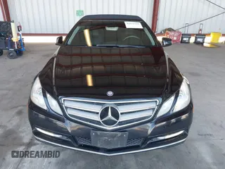 2013 Mercedes-Benz E-Class E 350 with VIN WDDKK5KF6DF198996, listed as a IAAI auction lot 42152169 with 164,470 mi miles. Bid and sale history available at carsss.com. Image 12.
